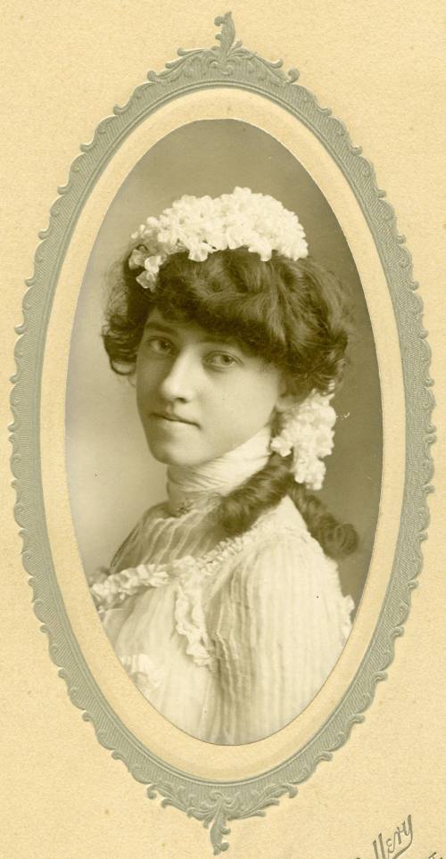 Studio portrait of Katharine Smith Reynolds, approximately 16-17 years old