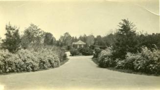 Entrance to Reynolda Village, circa 1918