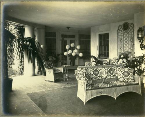 Lake Porch interior